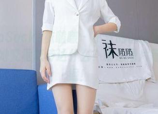 BoBoSocks袜啵啵 – 小安的日常黑丝与鞋，她究竟想传达什么？精选图片等你发掘！