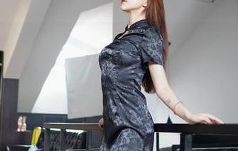 Feilin嗲囡囡 – 也许可以叫“果儿victoria婚纱合集——是什么让她成为了我的婚纱梦魇”，你敢来挑战？