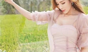 Feilin嗲囡囡 – 来呀，模特YOYO的制服精选，解锁这个俏皮的系列，小惊喜不断！