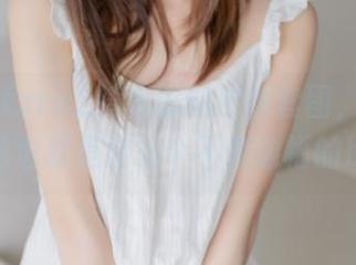 认可Kitaro_绮太郎的皮衣套图，谁知道她居然也就是这么个不修边幅的boy？