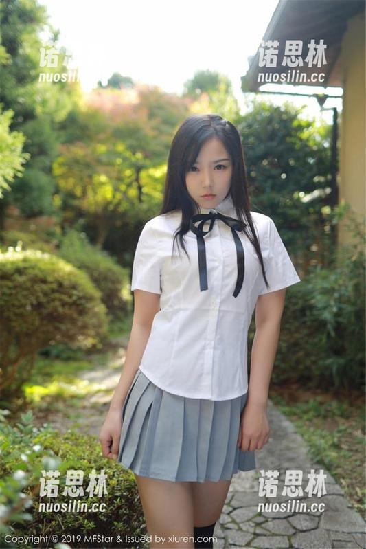 MFStar模范学院 - 唐琪儿Beauty的短裙在线作品，随时随地都可以光顾的奇遇。