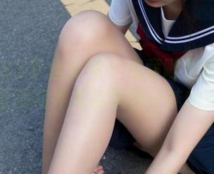 MSLASS梦丝女神 – 究竟哪里好？在最新图库里领略乔儿与黑色丝袜的完美搭配