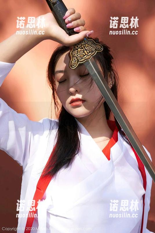 MiiTao蜜桃社-陆萱萱Cecilia MiiTao蜜桃社 - 不是每个人都能自拍,但陆萱萱Cecilia的作品能让你想试试!