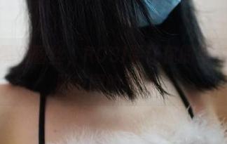 定制黑色蕾丝，ROSI要让你的写真成为朋友圈的新宠。