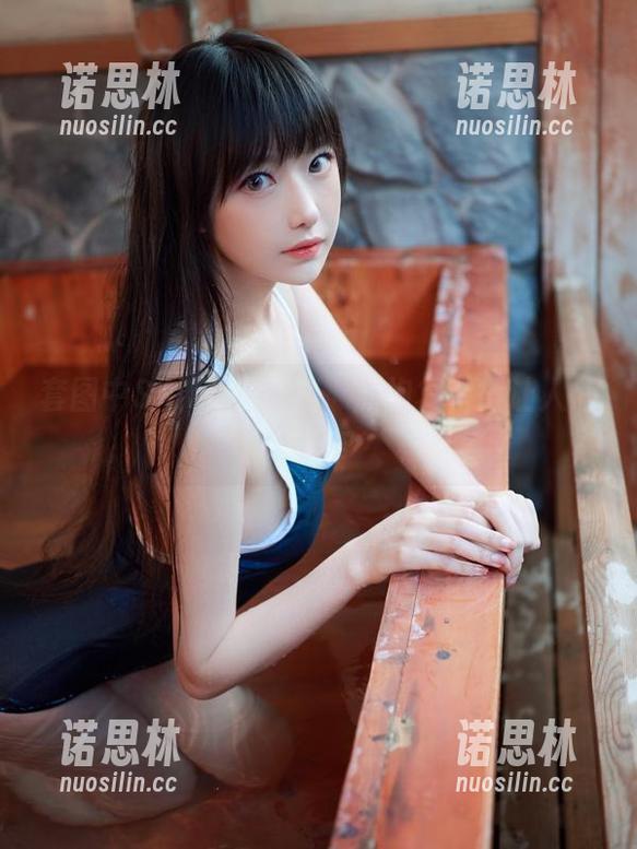 套图中Shika小鹿鹿，旗袍复杂得让人心痒痒