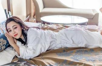 TGOD推女神 – 颖莹儿YY的甜心合集：是不是给我糖吃才这么甜的？