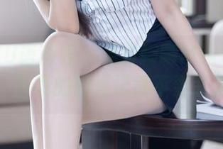 XIAOYU语画界 – 免费聊聊Miki兔的旗袍，下载的时候记得不要紧张！