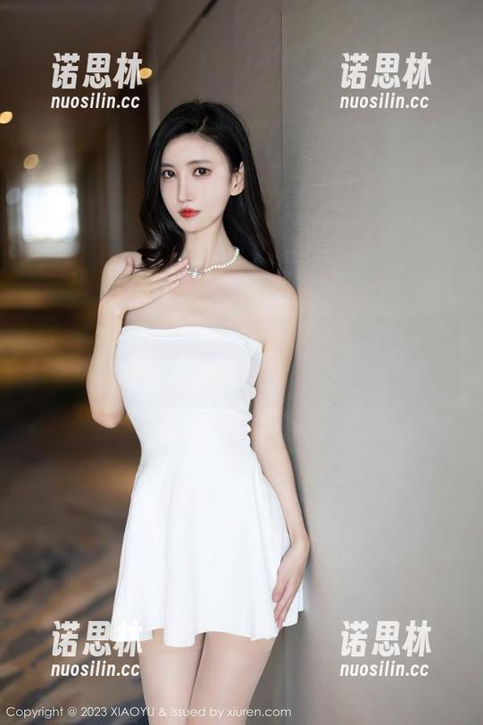 XIAOYU语画界 - 徐莉芝的瑜伽作品导航：保持冷静，优雅被拉到了极限！