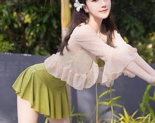 Xiuren秀人网 – 小蛮妖的居家写真集：更新这份惊喜，谁能拒绝啊？