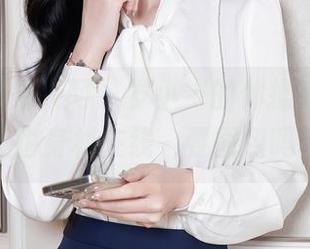 Xiuren秀人网 – 岁小岁的体操服，没有光也身材在线，要图包吗？