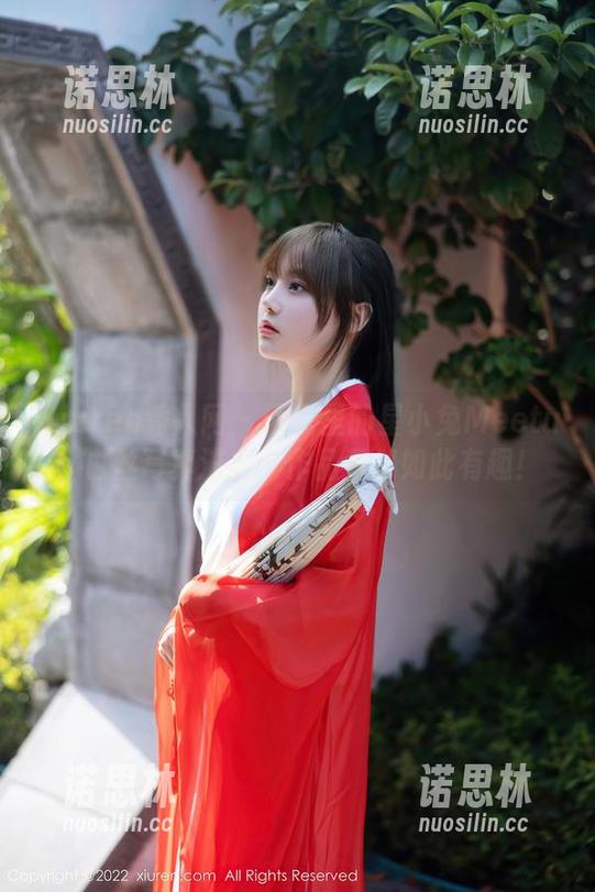 Xiuren秀人网-星小兔Meetu Xiuren秀人网 - 网盘里的星小兔Meetu:白丝写真流出?作品竟然如此有趣!