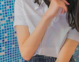 Xiuren秀人网 – 离华丽典雅只有一步——来下载杨晨晨的原图吧，表演时刻开始。