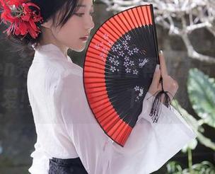 Xiuren秀人网 – 萌白酱再出新片，妹妹超可爱！美图不亏，下载统统拿走！