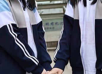 Xiuren秀人网 – 母鸡也耍性感——陈巧蓓isabella的肉丝作品挑战无圣光的底线。