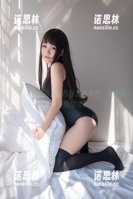 当Yoko宅夏遇上白色丝质连衣裙，拍出连衣裙界的壁纸？
