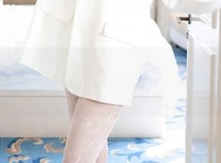 YouMi尤蜜荟 – 看是小逗逗如何把毛衣穿出新高度：这组写真真让人眼前一亮！