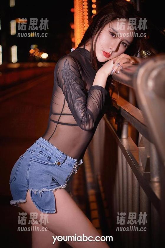 YouMi尤蜜荟-李薇薇 YouMi尤蜜荟 - 网袜下的李薇薇,竟然毫无圣光,但就是那么吸引人,套图值得细看!
