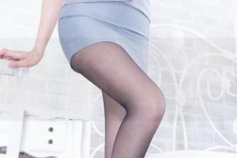 beautyleg – 在Lucy的私拍里，有种说不清的清纯，原图都白皙得像小白兔。