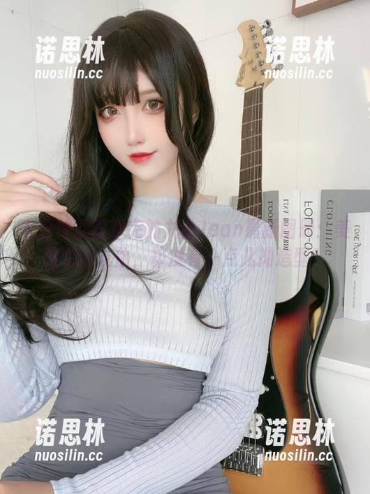 九曲Jean 十分钟就能看完的九曲Jean最新图册:美腿有点儿曲,却没有一点儿拗造型!