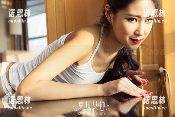 克拉女神-芝月 克拉女神 - 又是一年万圣节,芝月的最新图包让我陷入“为啥我也没这身材”的窘境。