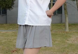 初夏女神 – 这种油亮，真的太高清了，安妮你是在画展吗？