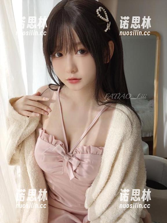 图册里的发条少女yoki和她的珍珠梨酱，为什么让我想到周末的甜点？