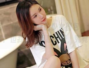 嗲囡囡 – 伍月yuer的少女图包，分享给大家！但我有点困惑的是，究竟是…