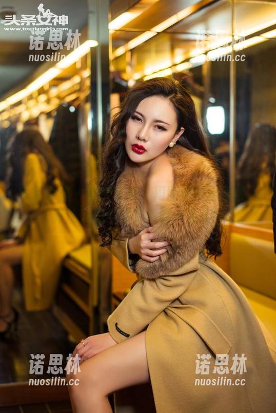 头条女神 - 在线狂看！周熙妍黑丝原图，真让人忍不住多停留一会儿！