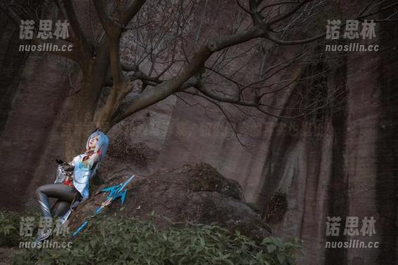 宫本樱最新豹纹写真集，貌似讲究的其实也挺土！