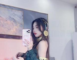 在高清图片里找寻小小奶瓶儿：她的珍珠人鱼加长版，深海里的诱惑！