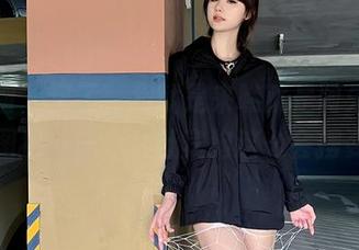微密圈 – 算了，我就是来瞧就是阿朱啊的新图包——怎么杜宾狗这么会摆姿态