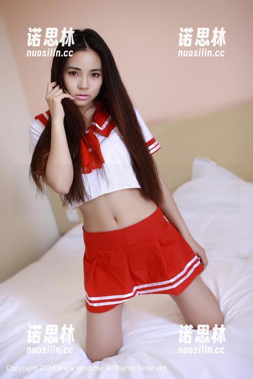 推女神 - 施忆佳的蕾丝作品，是甜美还是性感，我到现在心里还是在打问号。