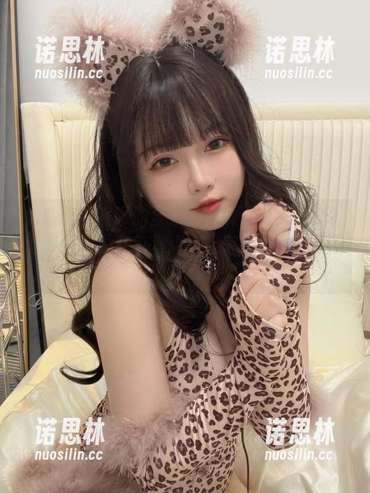 是依酱呀 为啥是依酱呀的全集总是那么吸引眼球?七夕特辑的红色波点一上来就让我停不下来!