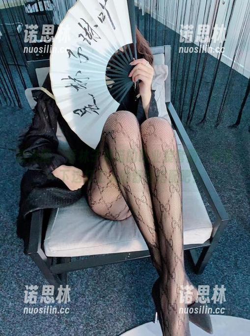 林子琳喵 微密圈 - 看林子琳喵的职业装套图,分享一下这打工人的舒适搭配吧!