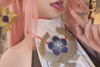 看！桜满三时的图片竟然卷入了绝区零的艾莲乔戏码