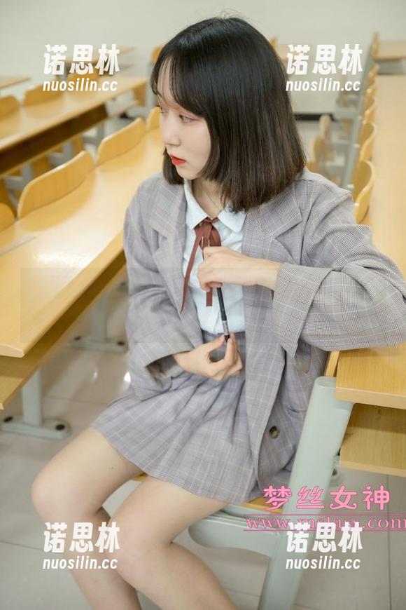 梦丝女神-花月舞 梦丝女神 - 花月舞的黑色私房:看完我就想买黑胶唱片!