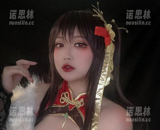 椒妮佐仁 最新更新!椒妮佐仁的写真集里,腿拍的比我写的段子还好看!