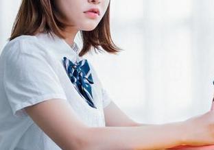 波萝社 – 柳侑绮的夏日风情，让人心中有点小期待，但也可能是又一出“图包的反转”。