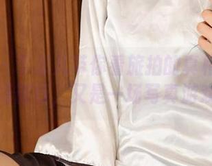 爱尤物 – 李宓儿带你看旅拍的真相：又是一场旅行，又是一场写真游戏。
