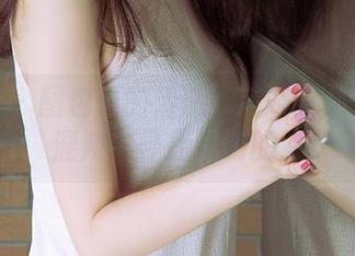 爱尤物 – 图包中的清澈：芮晓颖是如何在混沌中寻找透明的？