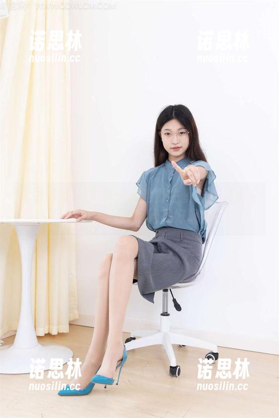 物恋传媒 - 菜菜的泳池野生资源：美图中挖宝，谁会拒绝美好呢？