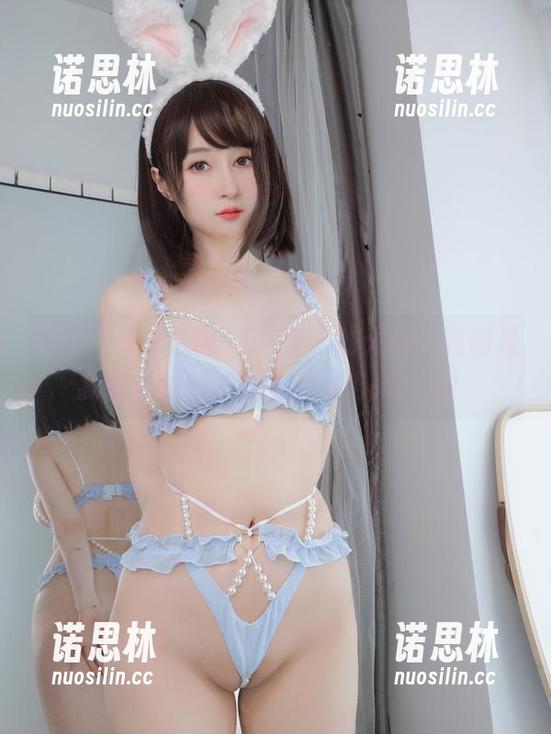 白银81 油亮不只是白银81写真里的光泽,更像是我做菜的时候意外的多出来的油!