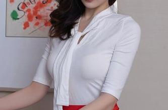 秀人网 – 在线欣赏Elise谭晓彤的体操服，图片里总有让你忍俊不禁的瞬间。