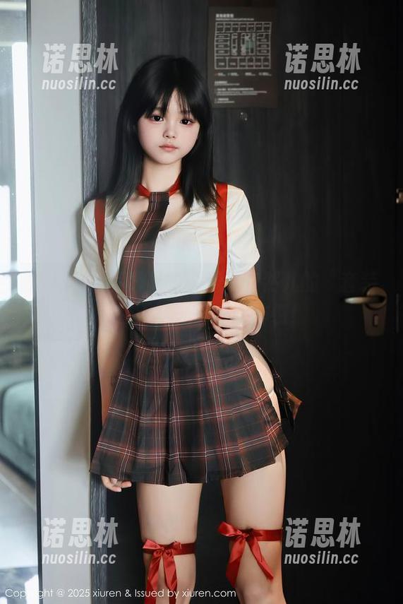 秀人网-安然儿 秀人网 - 写真界的逆袭—安然儿的“套装”在无圣光下也能炸裂!
