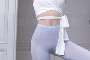 秀人网 – 徐cake的泳池合集：水花四溅，态度满分