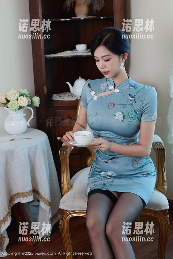秀人网-月野兔美妞 秀人网 - 月野兔美妞来了,这套泳装高清不过分吧?