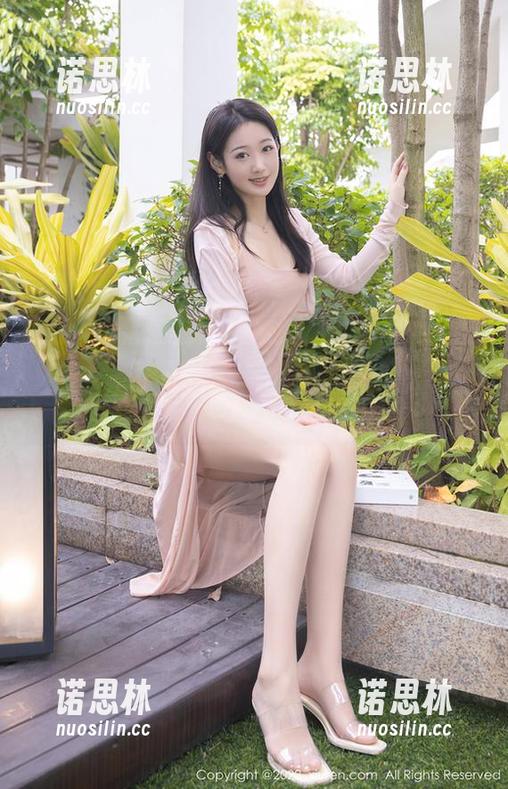 秀人网 - 高清解析舒林培的美图–剧情说得有点让人想多，身姿却让人想停。