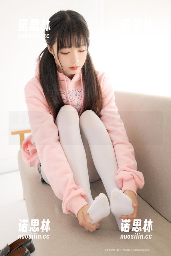 紧急企划-小婕 紧急企划 - 小婕的夏天写真,一秒教你如何优雅地“被风吹过”。
