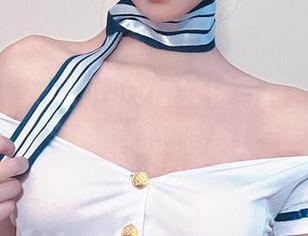 微密圈 – 纪念小小v版女神写真，图包里全是套路和俏皮！