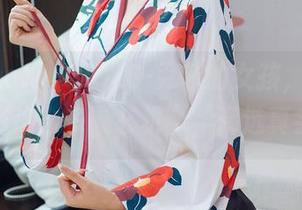 花漾show – SOLO-尹菲的女孩，图包里竟藏着这么多“玄机”，精选真会玩。